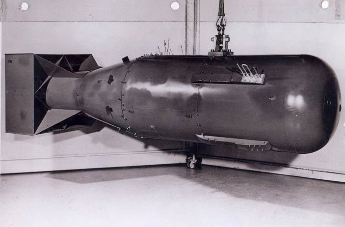 Dünyada Saldırı Amacıyla Kullanılan ilk Atom Bombası Little Boy