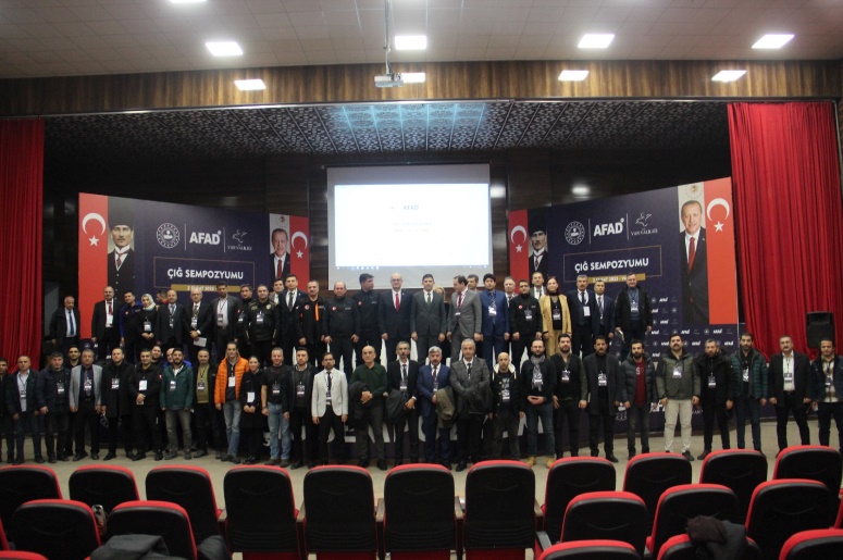 Van’da Çığ Sempozyumu Gerçekleştirildi